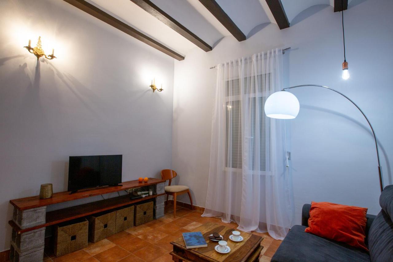 Cozy Apartment Near The Center, Torres De Serrano Valencia Exterior photo